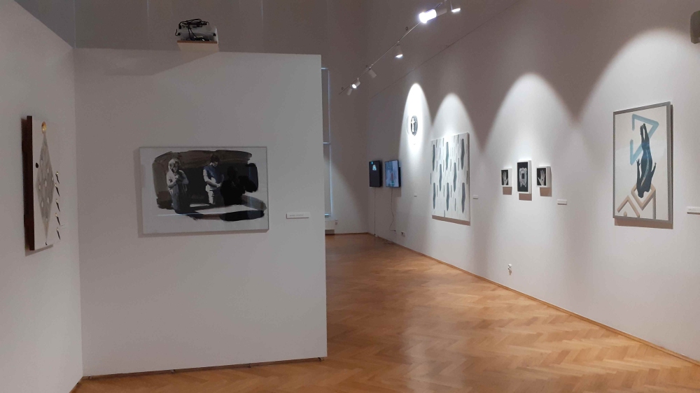 Prace m.in. M. Kędzierskiego (obraz), T. Biłki (grafika)