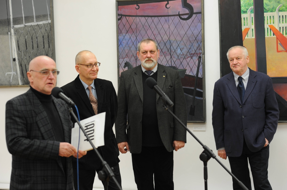 Otwarcie wystawy Trzy dekady przez dyrektora Galerii Wacława Kuczmę w dniu 25.01. 2013